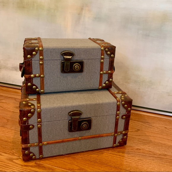 Faux Leather & Gray Linen Cloth Stackable Storage Trunks NWTS - Picture 3 of 4